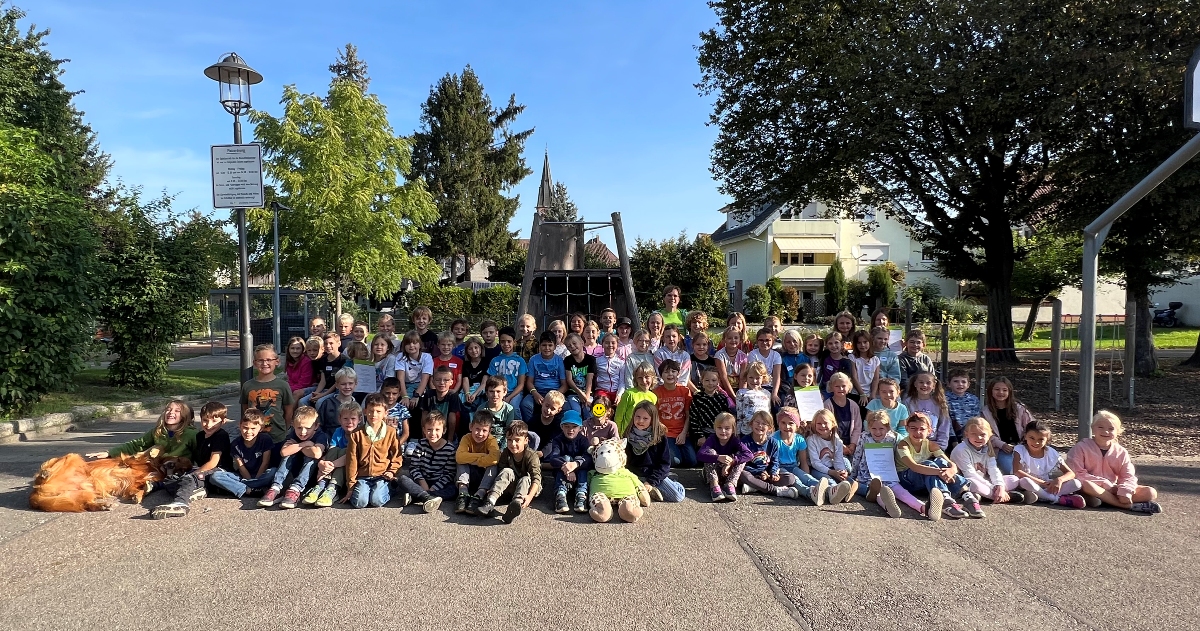 Gündlinger Schüler*innen auf dem Schulhof
