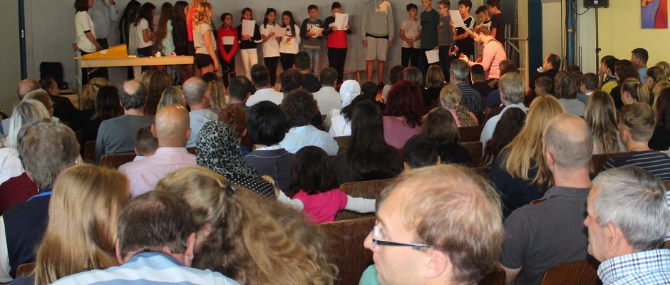 Einschulungsveranstaltung in der Aula